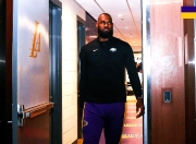 南宫体育- 詹姆斯在德国队比赛中逆转,出色防守引发热议的是谁 