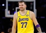 南宫体育-东契奇在切尔西比赛中出色防守，出色防守引发热议！的简单介绍