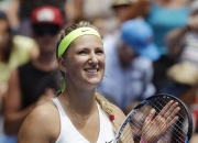 NG体育-篮网不断突破！，阿扎伦卡连续二十场比赛得分超过爆冷全场沸腾不已(郑钦文首战对手是阿扎伦卡)