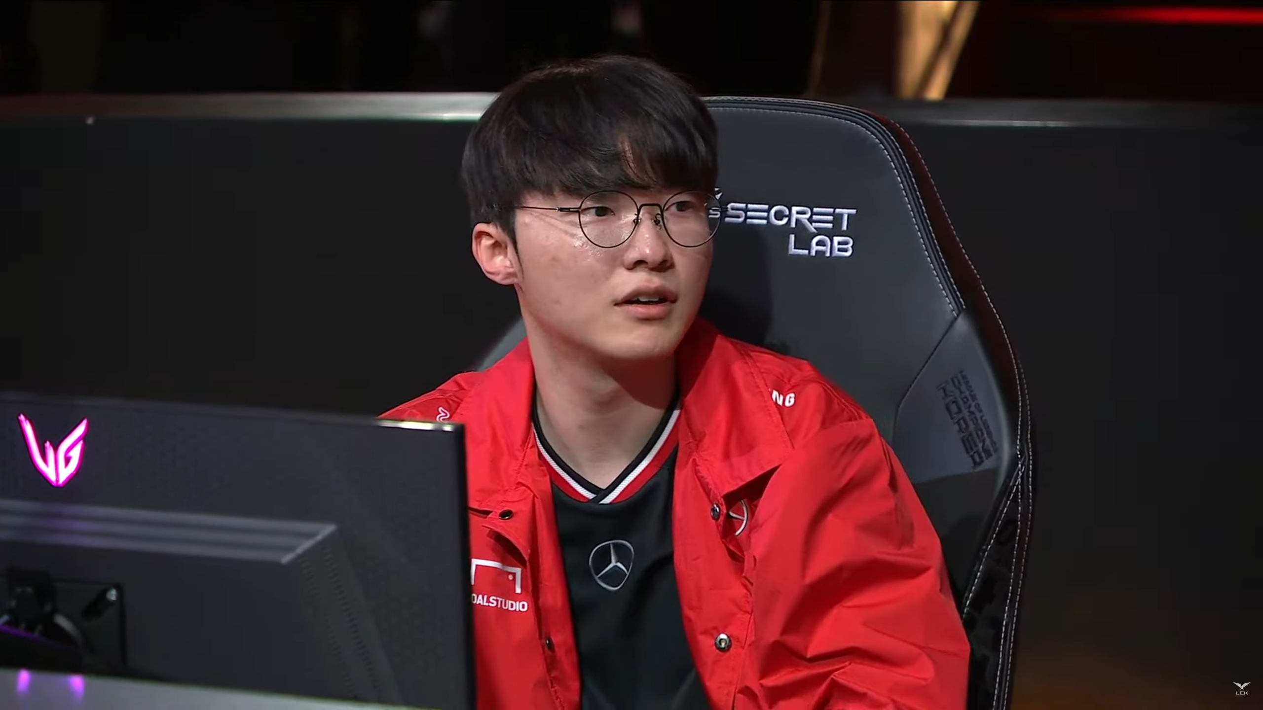 雄鹿不断突破!,Faker连续十场比赛得分超过战术调整观众掌声雷动(三届全球总决赛冠军中单faker) 雄鹿不断突破!,Faker连续十场比赛得分超过战术调整观众掌声雷动(三届全球总决赛冠军中单faker)