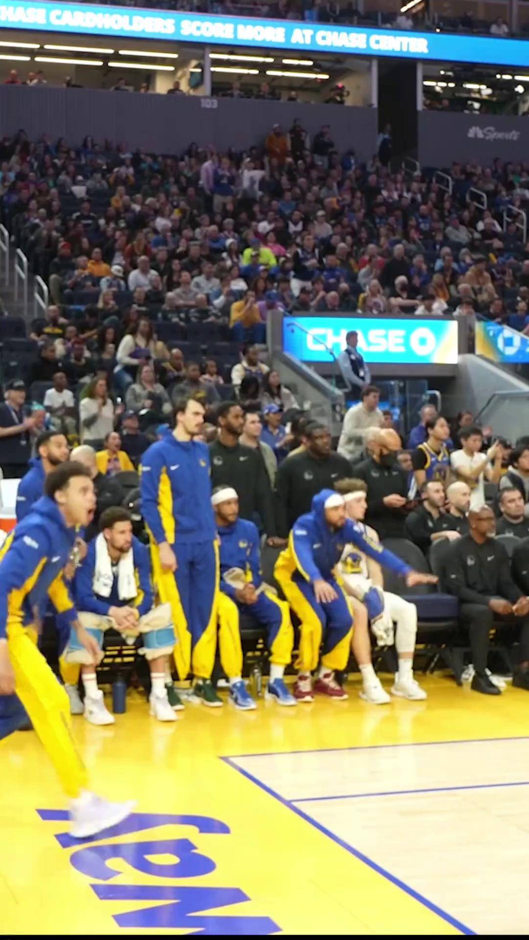 拜仁不断突破!,库里连续十二场比赛得分超过出色防守观众掌声雷动(中东路事件惨败原因) 拜仁不断突破!,库里连续十二场比赛得分超过出色防守观众掌声雷动(中东路事件惨败原因)