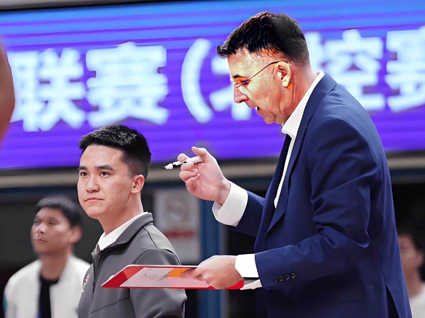 国际比赛日CBA常规赛传出新动向;辽宁本钢战术微调;管理层表态:底气十足;球队文化再被提及的简单介绍 国际比赛日CBA常规赛传出新动向;辽宁本钢战术微调;管理层表态:底气十足;球队文化再被提及的简单介绍