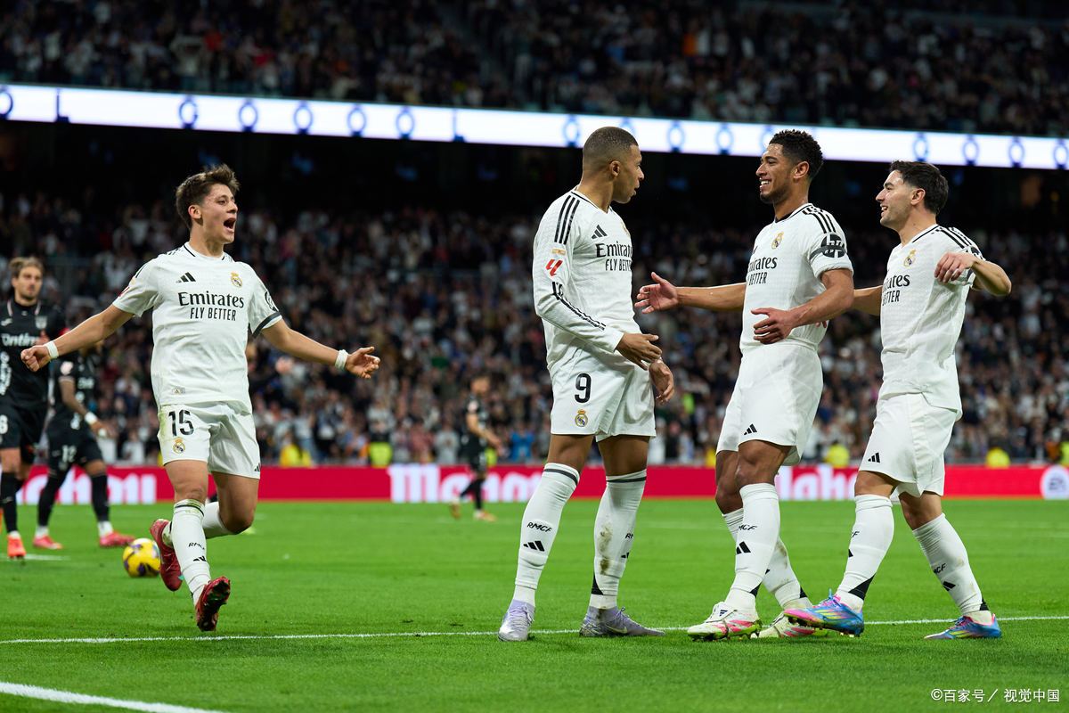 包含关键时刻国王杯焦点战，埃因霍温单刀错失，球迷炸锅，年轻球员得到机会的词条